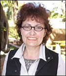 Elize Naude